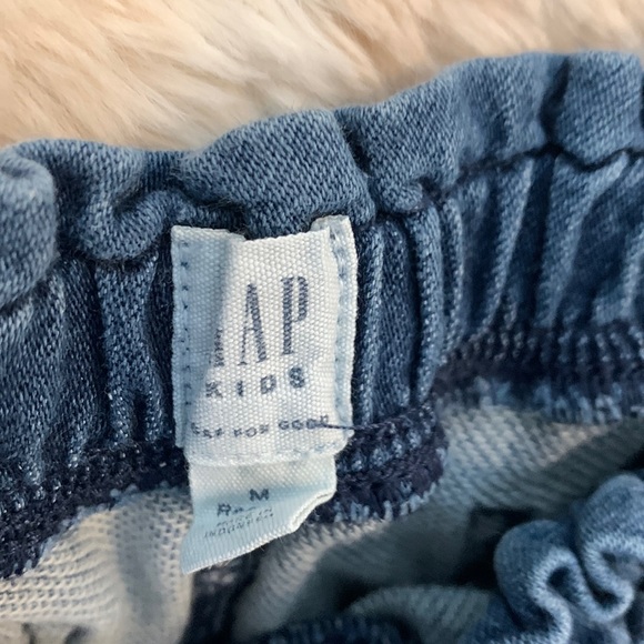 Gap kids shorts bundle!! Great Demin shorts - Picture 3 of 8